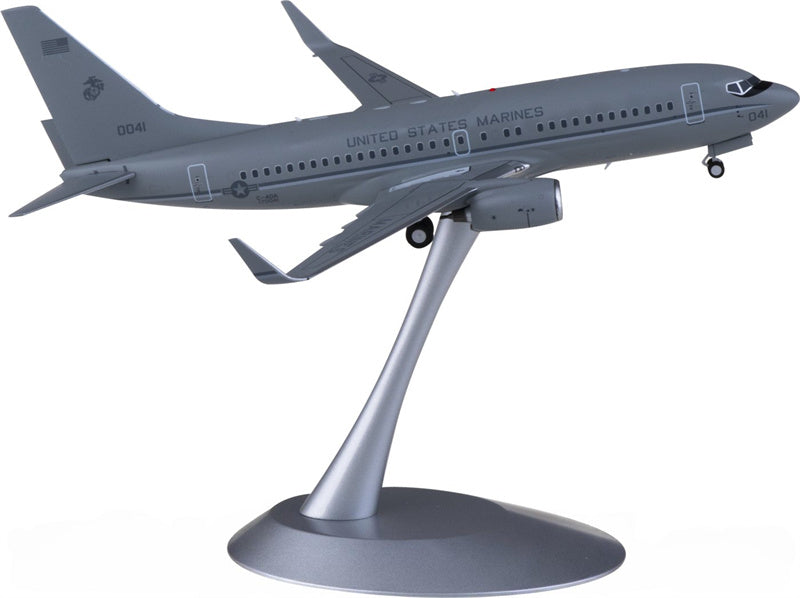 NG Models USMC Boeing 737-700 C-40A Clipper 170041 1:200 Diecast Model view 2