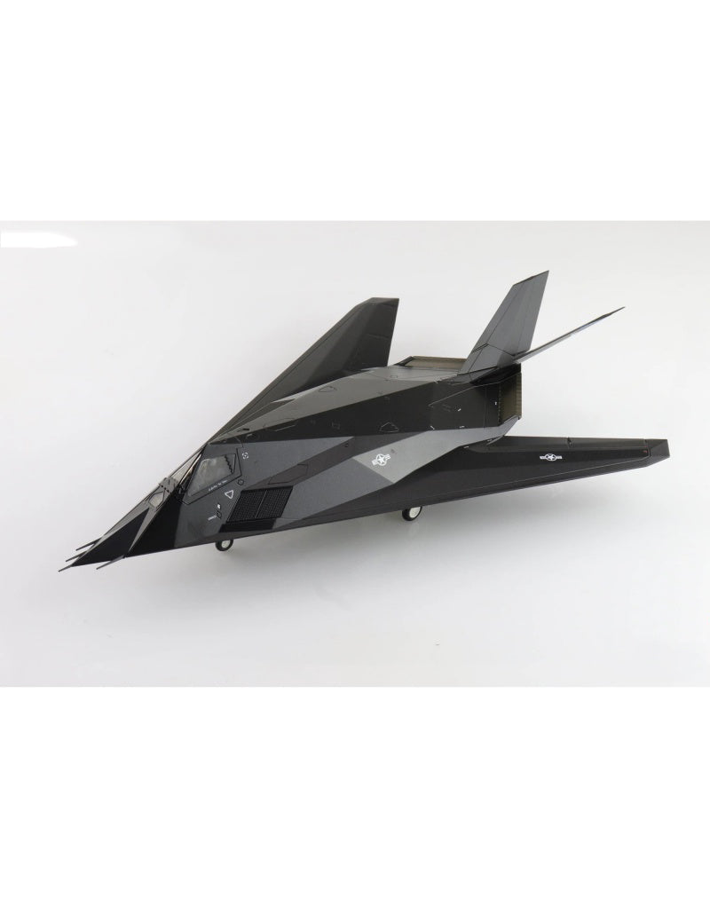 HOBBY MASTER US Air Force F-117A Nighthawk  1:72 Model 2022   84-0809