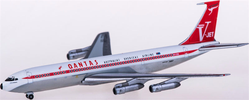 Herpa Qantas Boeing 707-300 VH-EBN 1:500 Diecast Model view 2