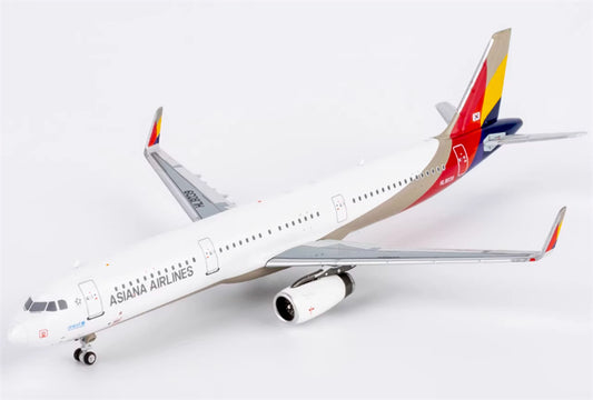 NG Models Asiana Airbus A321 HL8039 1:400 Aircraft Model