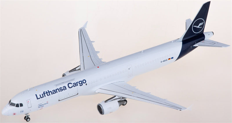 Geminijets Lufthansa Cargo Airbus A321P2F D-AEUC 1:200 Diecast Model view 2