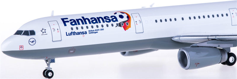 Herpa Lufthansa Airbus A321 D-AIDG Fanhansa 1:200 ABS Model view 2