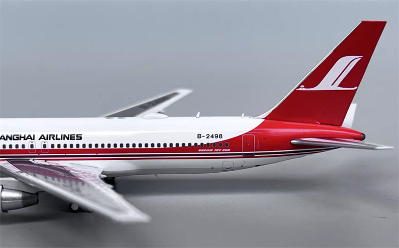 C Shanghai Airlines Boeing 767-300 B-2498 1:400 Diecast Model view 4