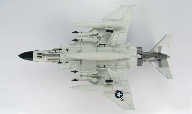 HOBBY MASTER US Navy F-4J VF-31 Tomcatters 1:72 Model 1972  USS Saratoga 157293