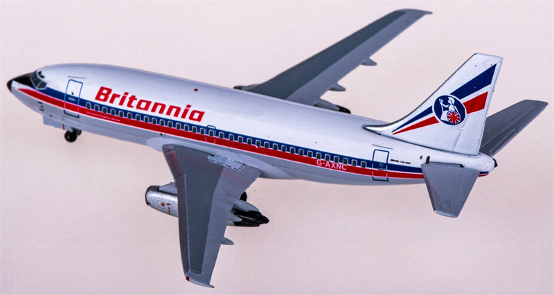 AeroClassics Britannia Boeing 737-200 G-AXNC 1:400 Diecast Model view 2