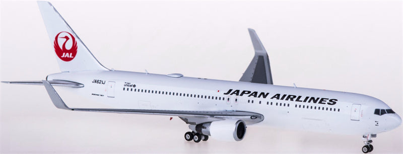 Phoenix Japan Airlines for Boeing 767-300ER JA621J 1:400 Airplane Pre-built  Airliner Model Display
