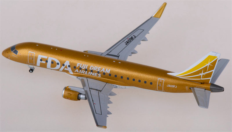 JC Wings Fuji Dream Airlines Embraer ERJ-175STD JA09FJ 1:400 Diecast Model view 2