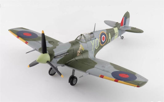 HOBBY MASTER Spitfire Mk. Vb EN921 flown by F/O Jack Sheppard No. 401 Sqn. RCAF 1943 1:48 Airplane Pre-built Model