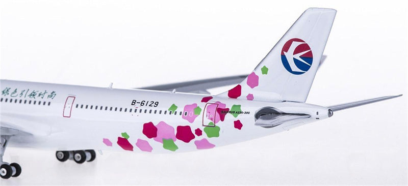 Phoenix China Eastern Airbus A330-300 B-6129 1:400 Diecast Model view 5