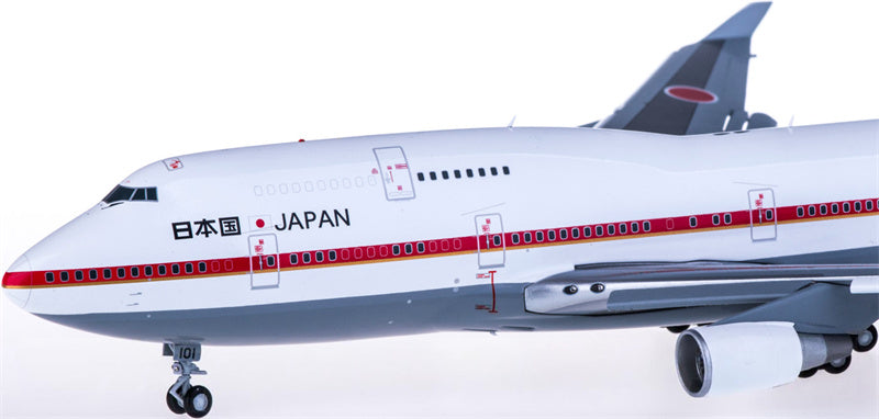 JC Wings JASDF Boeing 747-400 20-1101 Flaps Down 1:200 Diecast Model view 4