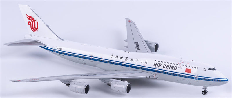 SQ Wings 1:200 Air China Boeing 747-8 B-2482  Diecast Model