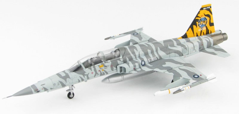 HOBBY MASTER ROCAF F-5F 7th FTW 1:72 Model 2018  Tiger II 5395 / 830121