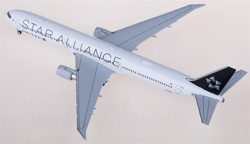 JC Wings United Airlines for Boeing 767-400ER N76055 Star Alliance 1:400 Airplane Pre-built  Airliner Model Display