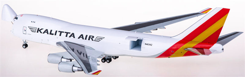 JC Wings 1:200 Kalitta Air Boeing 747 N403KZ Diecast Model view 4