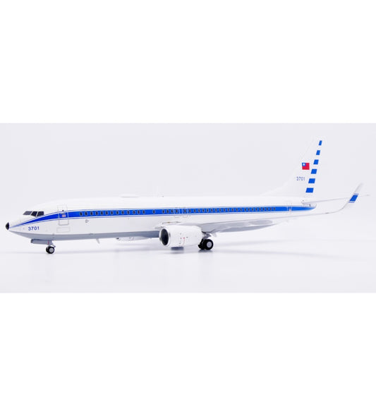 JC Wings 1:100 ROCAF Boeing 737-800 3701  DIECAST Model
