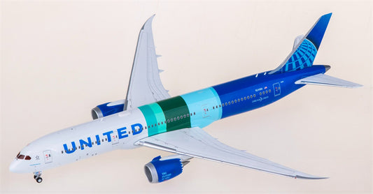 Geminijets 1:400 United Airlines Boeing 787-9 N24988 Model
