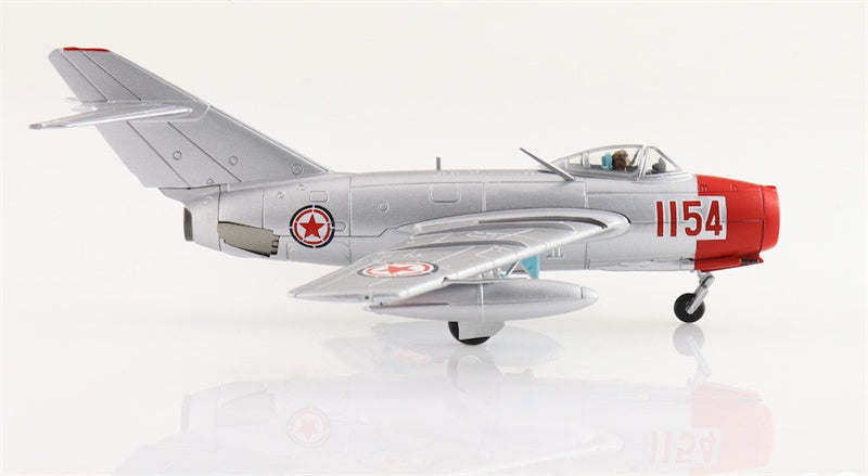 HOBBY MASTER MIG15bis 1154 Chinese People's Volunteers Air Force 1950s 1:72 Aircraft Pre-built Model