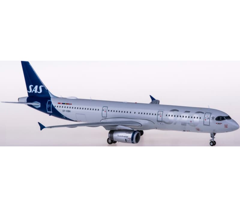 JC Wings SAS Airbus A321 OY-KBH 1:200 Aircraft Pre-built  Airliner Model Display