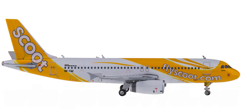 Phoenix Scoot for Airbus A320 9V-TAZ 1:400 Aircraft Pre-built  Airliner Model Display