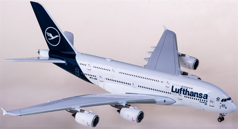 Phoenix Lufthansa Airbus A380 D-AIMG 1:400 Diecast Model view 3