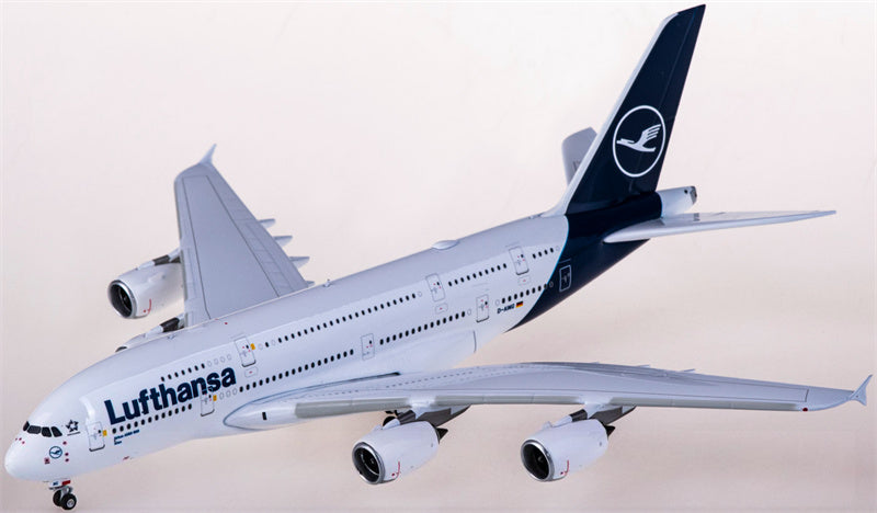 Phoenix Lufthansa Airbus A380 D-AIMG 1:400 Diecast Model view 2