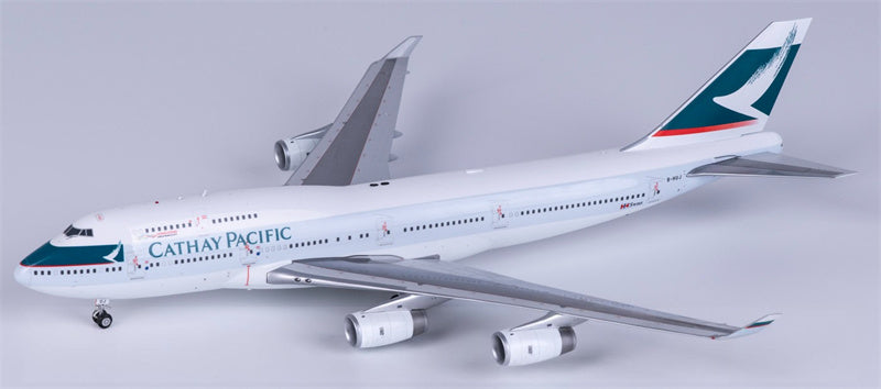 SQ Wings Cathay Pacific Boeing 747-400 B-HUJ 1:200 diecast plane Diecast Model view 4