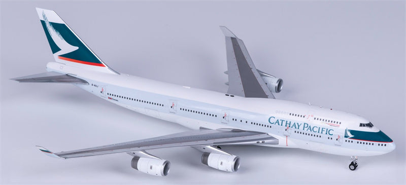 SQ Wings Cathay Pacific Boeing 747-400 B-HUJ 1:200 diecast plane Diecast Model view 1